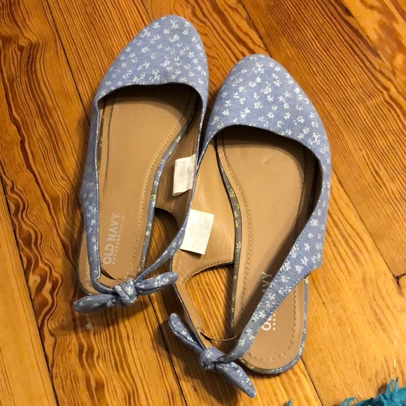 Flats - Picture 1 of 2